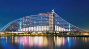 Горящие туры в ОАЭ Летом | Отель JUMEIRAH BEACH HOTEL 5*. Цены от 140 USD